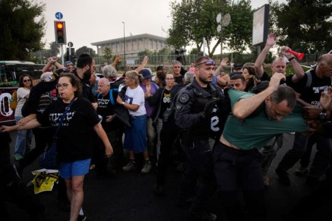 <strong>Αποδείξεις ή συγγνώμη από τις ΗΠΑ ζητά ο πρόεδρος του Μεξικού για δημοσίευμα ότι καρτέλ ναρκωτικών χρηματοδότησε την εκστρατεία του το 2006</strong>