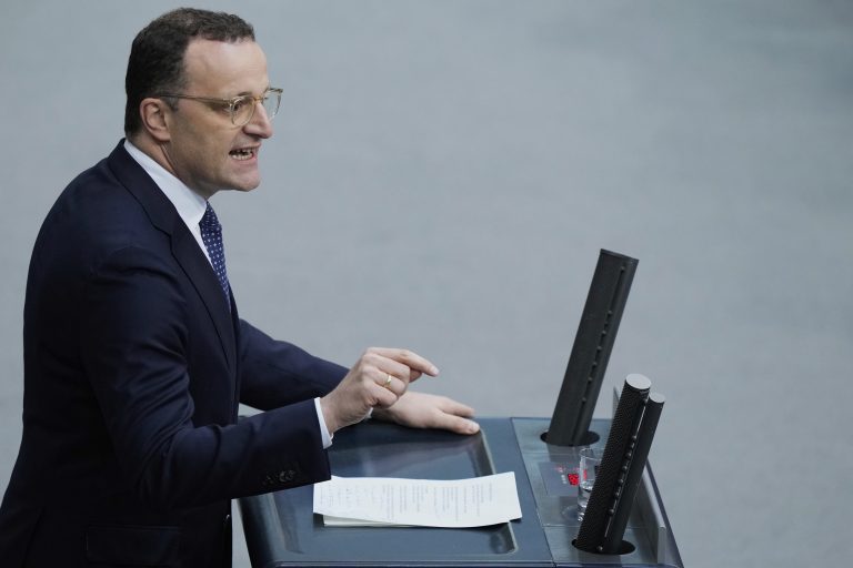 Γερμανία: Πιέσεις στον ηγέτη του CDU-CSU να παραιτηθεί επειδή παρέκαμψε την απαγόρευση για την παρένθετη μητρότητα