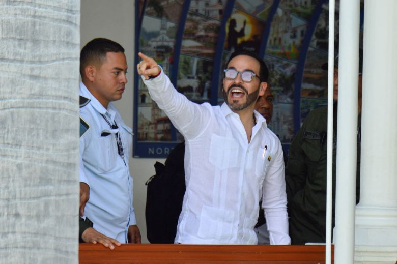 Κολομβία: Ο πρώην ηγέτης των ανταρτών FARC προειδοποιεί για νέα κλιμάκωση της βίας