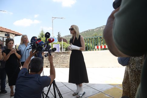 Αργεντινή και Αγγλία στη «μητέρα των μαχών» για μια θέση στον τελικό του Μουντιάλ – Απαγορεύτηκαν τα πανό που παραπέμπουν στα Φώκλαντ