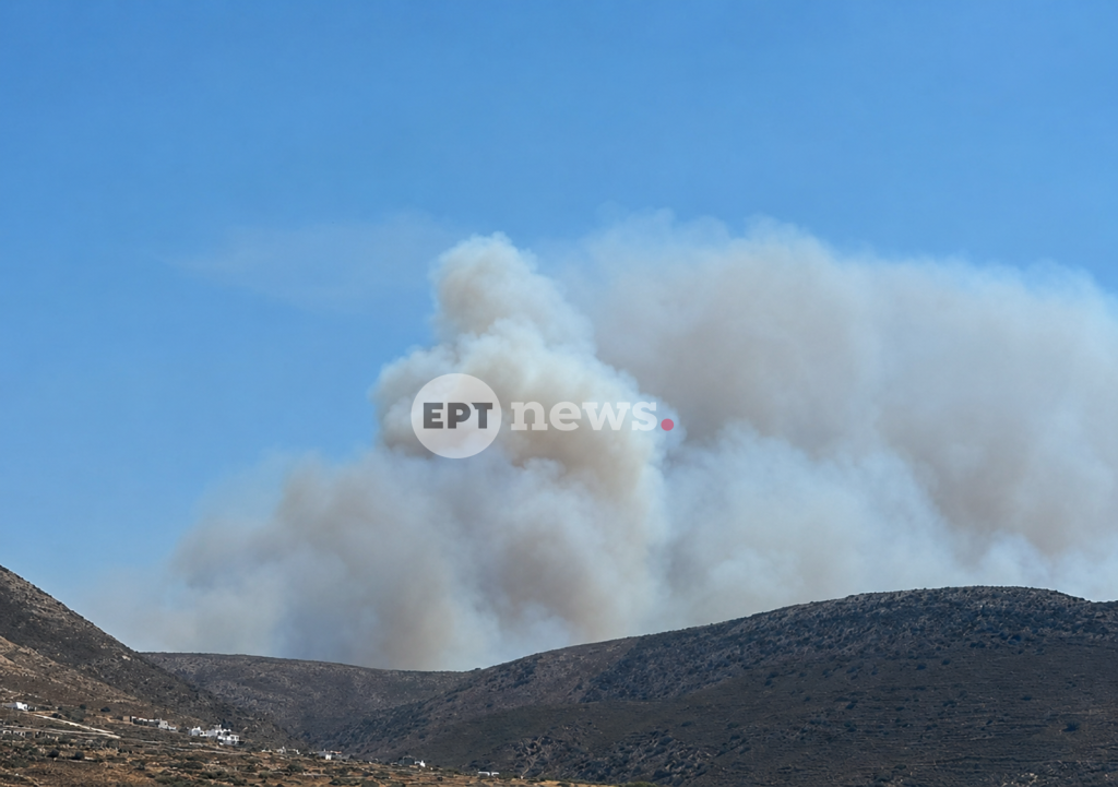 Φωτιά στην Πάρο: Μήνυμα 112 για απομάκρυνση κατοίκων – Σηκώθηκαν εναέρια μέσα πυρόσβεσης
