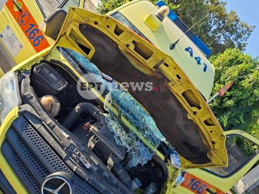 Χανιά: Θανατηφόρο τροχαίο με ασθενοφόρο του ΕΚΑΒ – Νεκρός ο ασθενής, δύο διασώστες τραυματίες