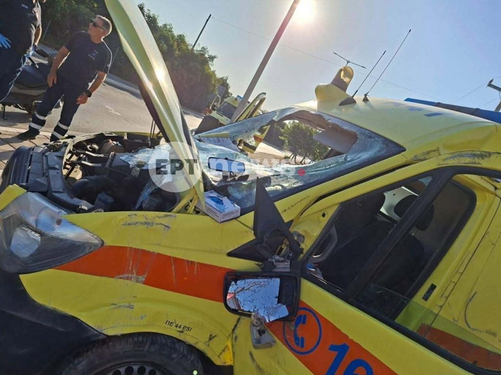 Χανιά: Θανατηφόρο τροχαίο με ασθενοφόρο του ΕΚΑΒ – Νεκρός ο ασθενής, δύο διασώστες τραυματίες