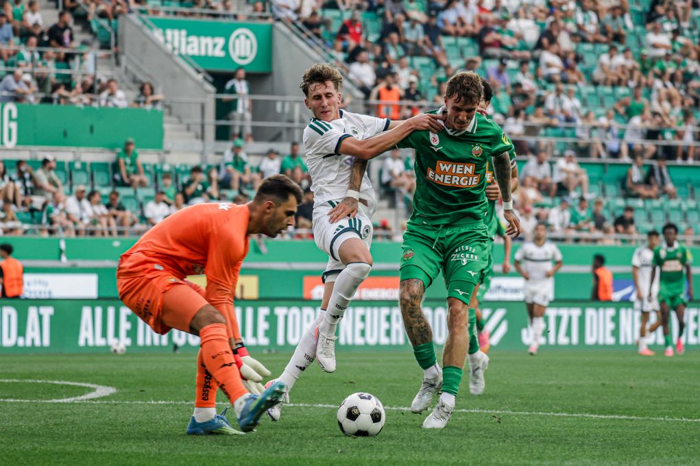 Βαριά ήττα 4-1 για τον Παναθηναϊκό στη Βιέννη από τη Ραπίντ στο φινάλε των φιλικών προετοιμασίας – Ανησυχία για Ίνγκασον που έφυγε υποβασταζόμενος