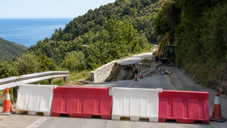 Κλειστή η περιφερειακή οδός Μουρεσίου-Αη Γιάννη Πηλίου λόγω αποκατάστασης ζημιών