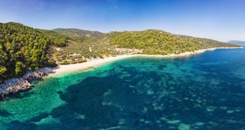 Ζάκυνθος: Τρεις συλλήψεις νεαρών τουριστών στον Λαγανά για κατοχή ναρκωτικών – Σύλληψη 20χρονου στην πόλη με σιδερογροθιά
