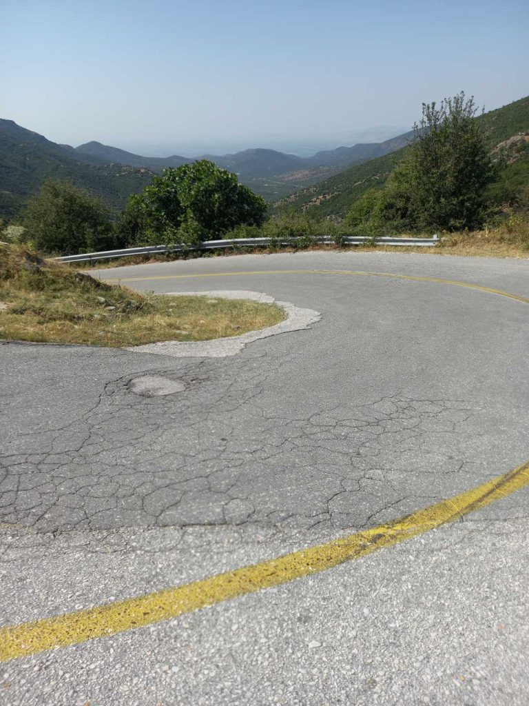 Παρεμβάσεις στον δρόμο Ροδιάς – Σκαμνιάς ζητά ο πρόεδρος του χωριού για διευκόλυνση της πρόσβασης στη Θεσσαλική πλευρά του Ολύμπου