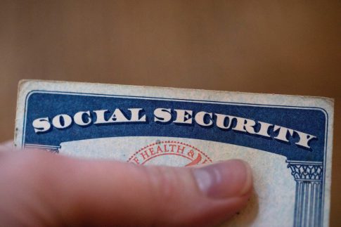 Μωρό γεννήθηκε σε ταξί καθ’ οδόν για το μαιευτήριο – Συγκλονίζει στο ΕΡΤNews ο οδηγός: «Δεν θα το ξεχάσω ποτέ»