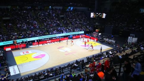Φωτιά στην Οινόη: 140 πυροσβέστες και εναέρια μέσα στη μάχη – Ήχησε το 112, σε ισχύ κυκλοφοριακές ρυθμίσεις