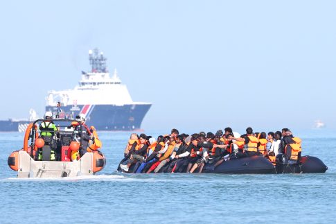 Φωτιά στον Άγιο Λαυρέντιο Πηλίου – Σηκώθηκαν τρία αεροσκάφη