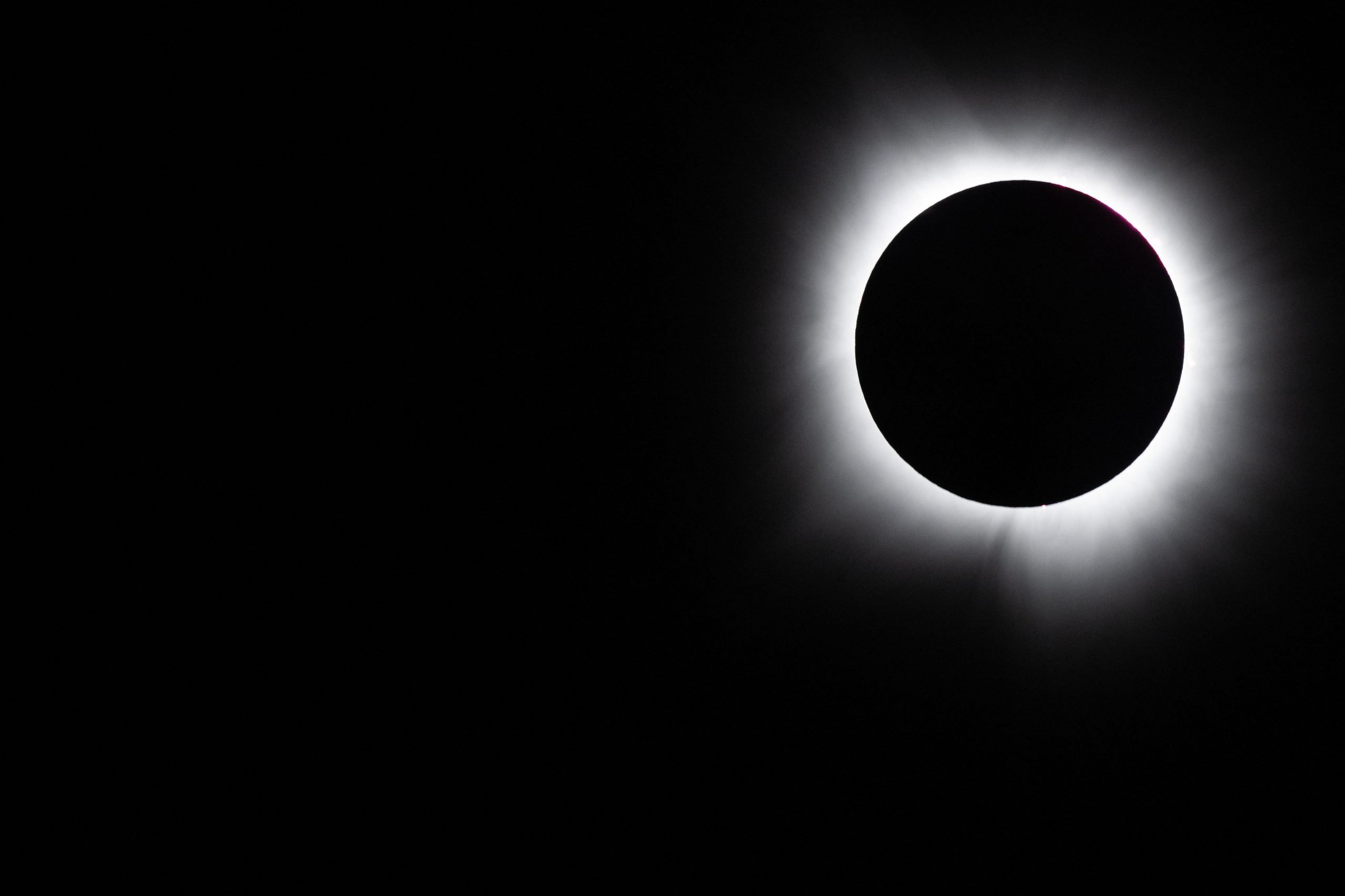 FILES-US-SPAIN-SCIENCE-TOURISM-ECLIPSE