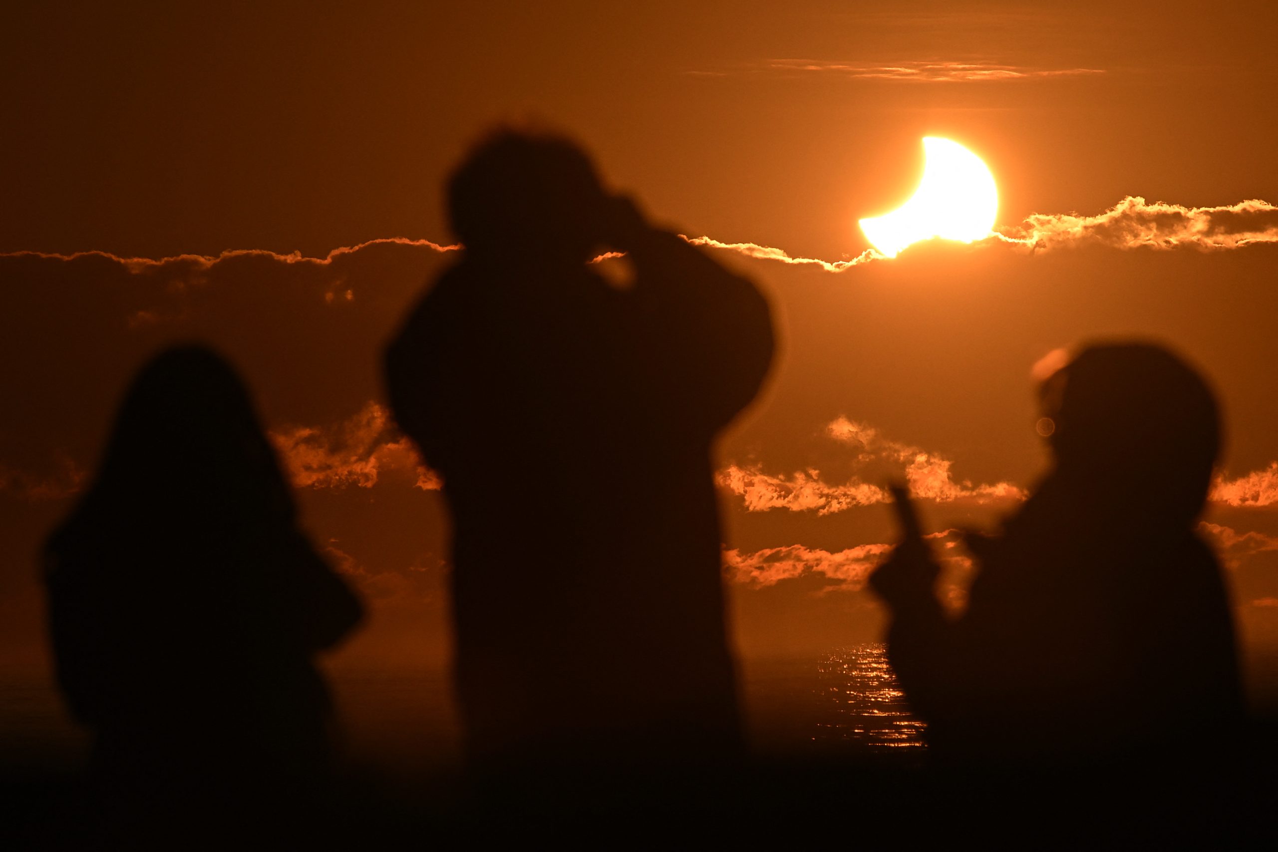 FILES-NZEALAND-SPAIN-SCIENCE-TOURISM-ECLIPSE