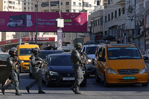 Ουκρανία: Η Μόσχα ανακοίνωσε πλήγματα σε επτά κέντρα logistics και τρία φορτηγά πλοία
