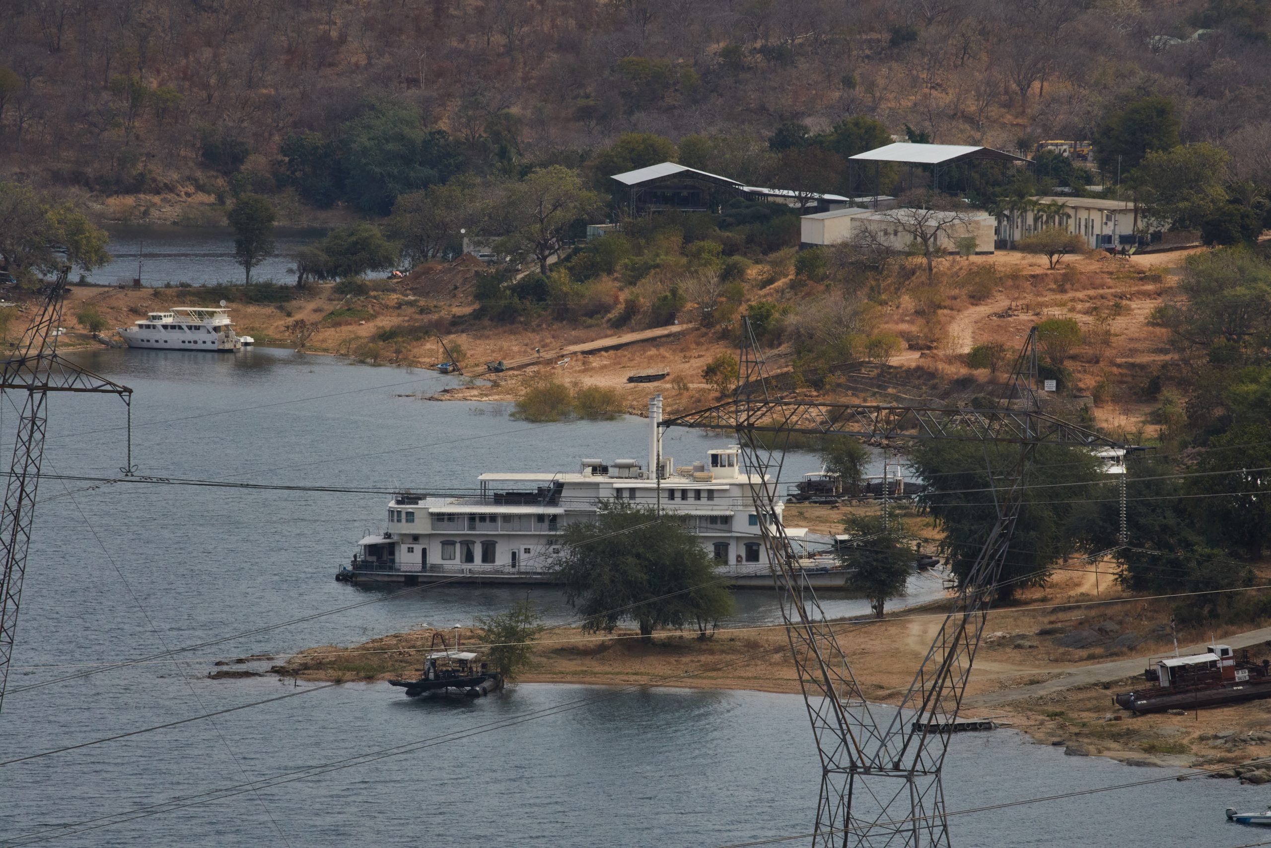 ZIMBABWE-MARITIME-ACCIDENT Ζιμπάμπουε: Στους 94 ανήλθε ο αριθμός των νεκρών στο ναυάγιο στη λίμνη Καρίμπα