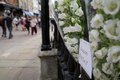 Πολιτικές ανατροπές στη Βρετανία – Σε τι οφείλονται, πού οδηγούν