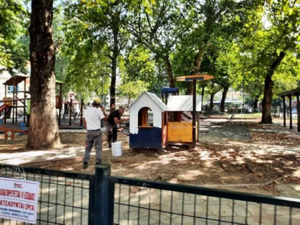 Δήμος Σερρών: Μήνυση κατά παντός υπευθύνου για φθορές στην παιδική χαρά στην Πλατεία του ΙΚΑ