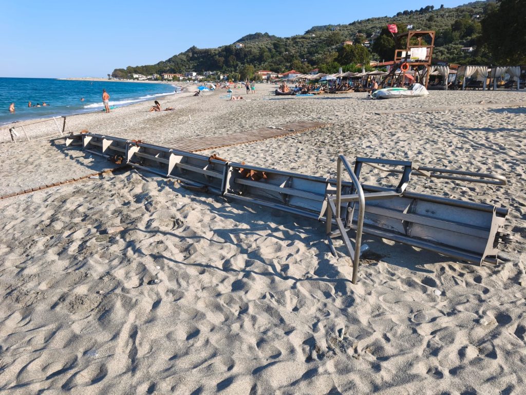 Εκτός λειτουργίας τρεις από τις τέσσερες ράμπες πρόσβασης ΑμεΑ στο δήμο Ζαγοράς-Μουρεσίου
