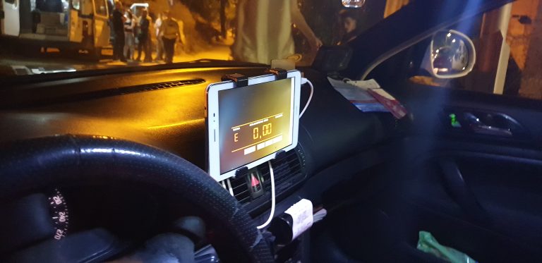 Συνελήφθη 36χρονος στα ΚΤΕΛ Κηφισού που οδηγούσε ταξί χωρίς δίπλωμα και χρέωνε παράνομα διπλή ταρίφα