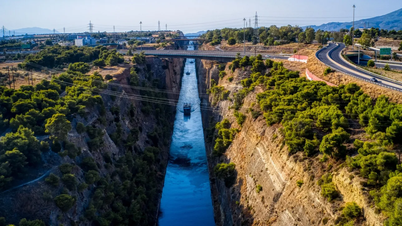 Νεκρός άνδρας εντοπίστηκε στη Διώρυγα της Κορίνθου – Σε εξέλιξη οι έρευνες για την ταυτοποίησή του