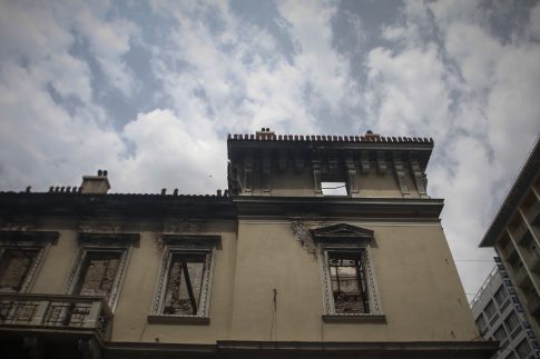 Ζωγραφίζοντας τα σχολικά κτήρια στην Αλεξανδρούπολη