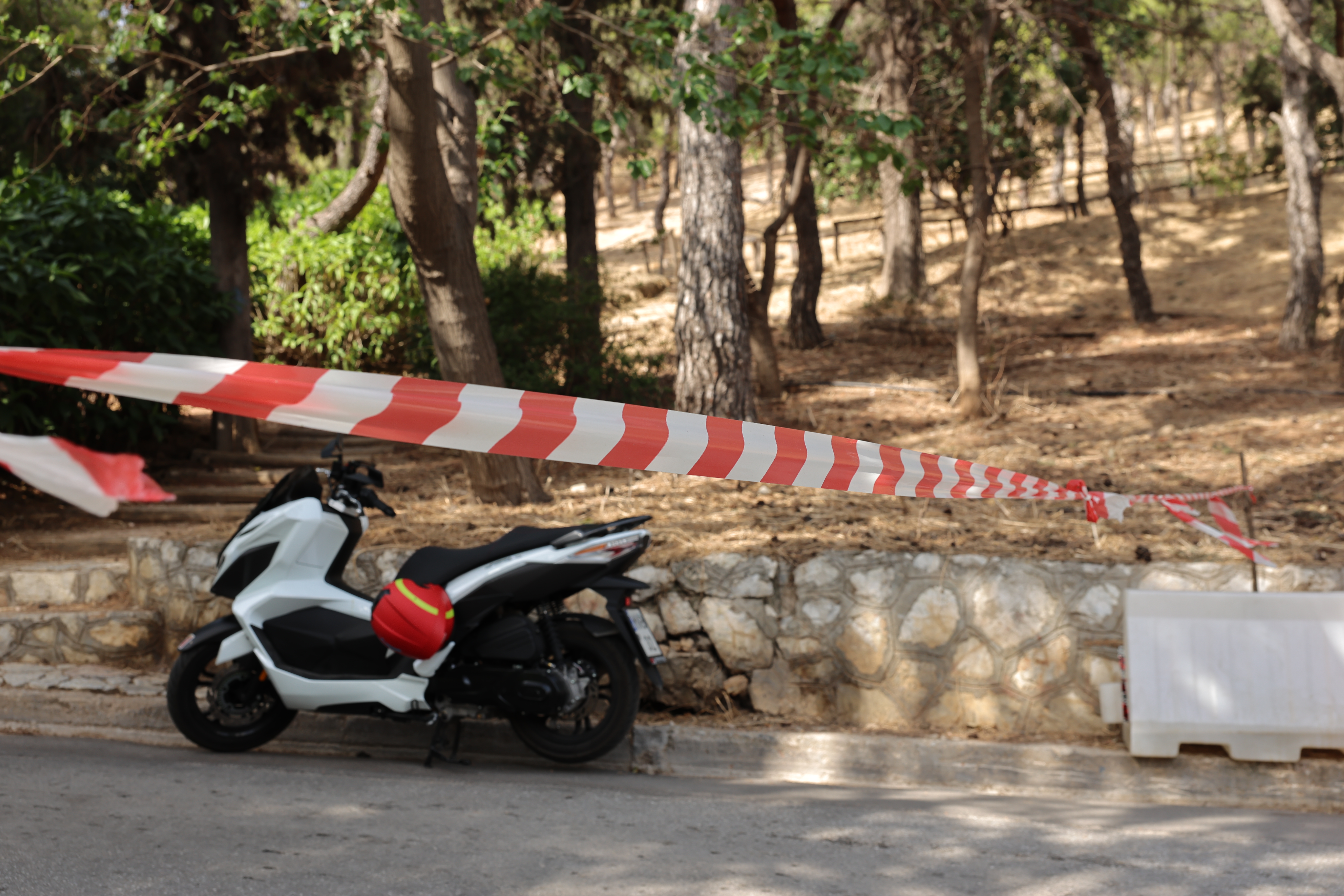 Σε αυξημένη επιφυλακή ο Δήμος Αθηναίων για τον κίνδυνο πυρκαγιάς – Κλειστοί οι Λόφοι Λυκαβηττού και Φινόπουλου