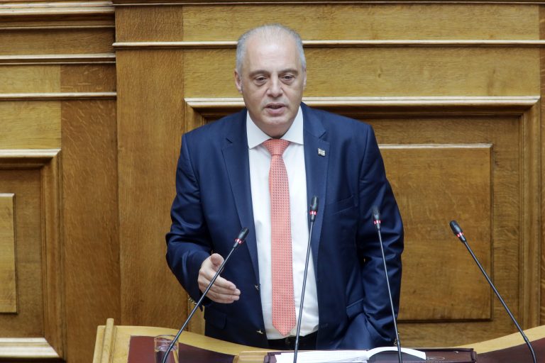 Βελόπουλος: Να σταματήσει επιτέλους το πανηγύρι των κομματικών θιάσων στη ΔΕΘ