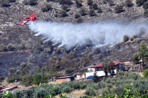 Βελόπουλος: Να σταματήσει επιτέλους το πανηγύρι των κομματικών θιάσων στη ΔΕΘ