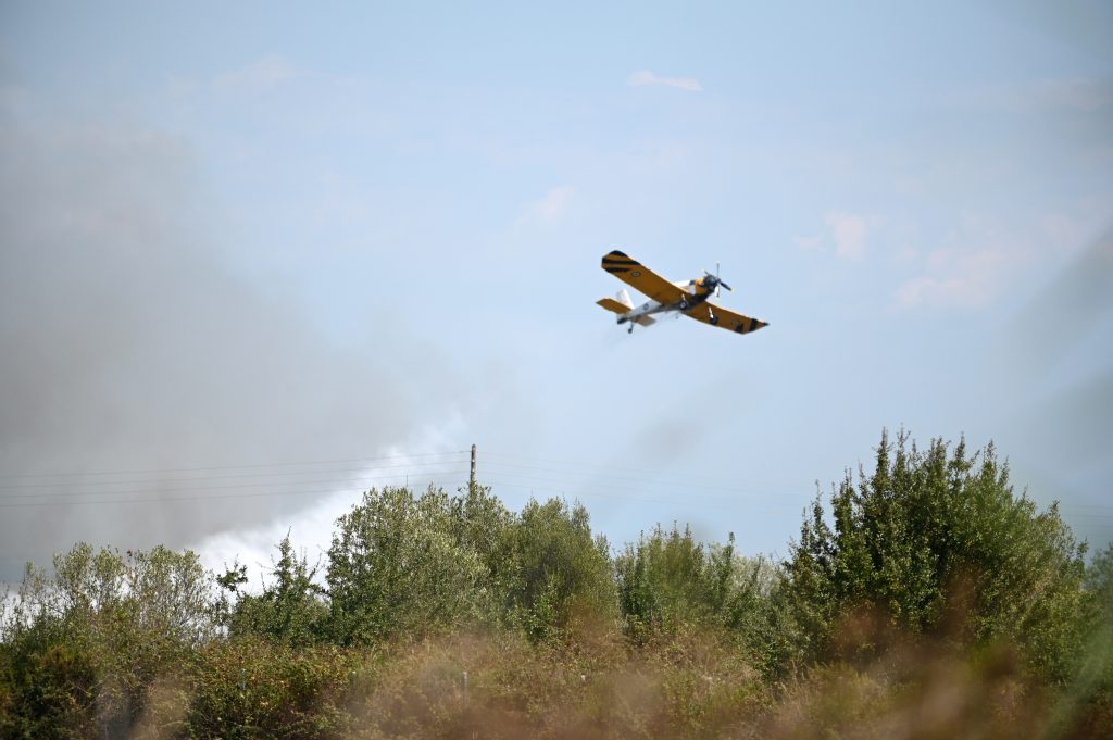 Συναγερμός για πυρκαγιές: Ακραία ζέστη, θυελλώδεις άνεμοι και ξηρασία – Σε πλήρη κινητοποίηση οι Αρχές με θερμικές κάμερες, μπλόκα και drones