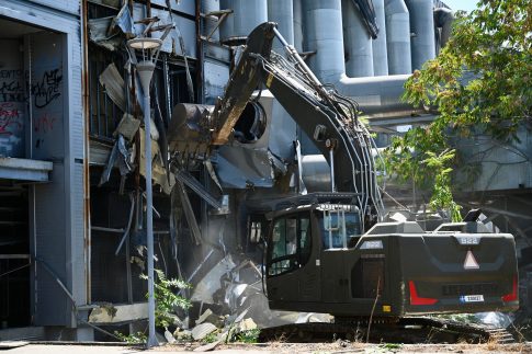 Καλαμάτα: Σύλληψη εννέα ατόμων για απάτες και διαρρήξεις – Πάνω από 381.000 ευρώ η λεία τους