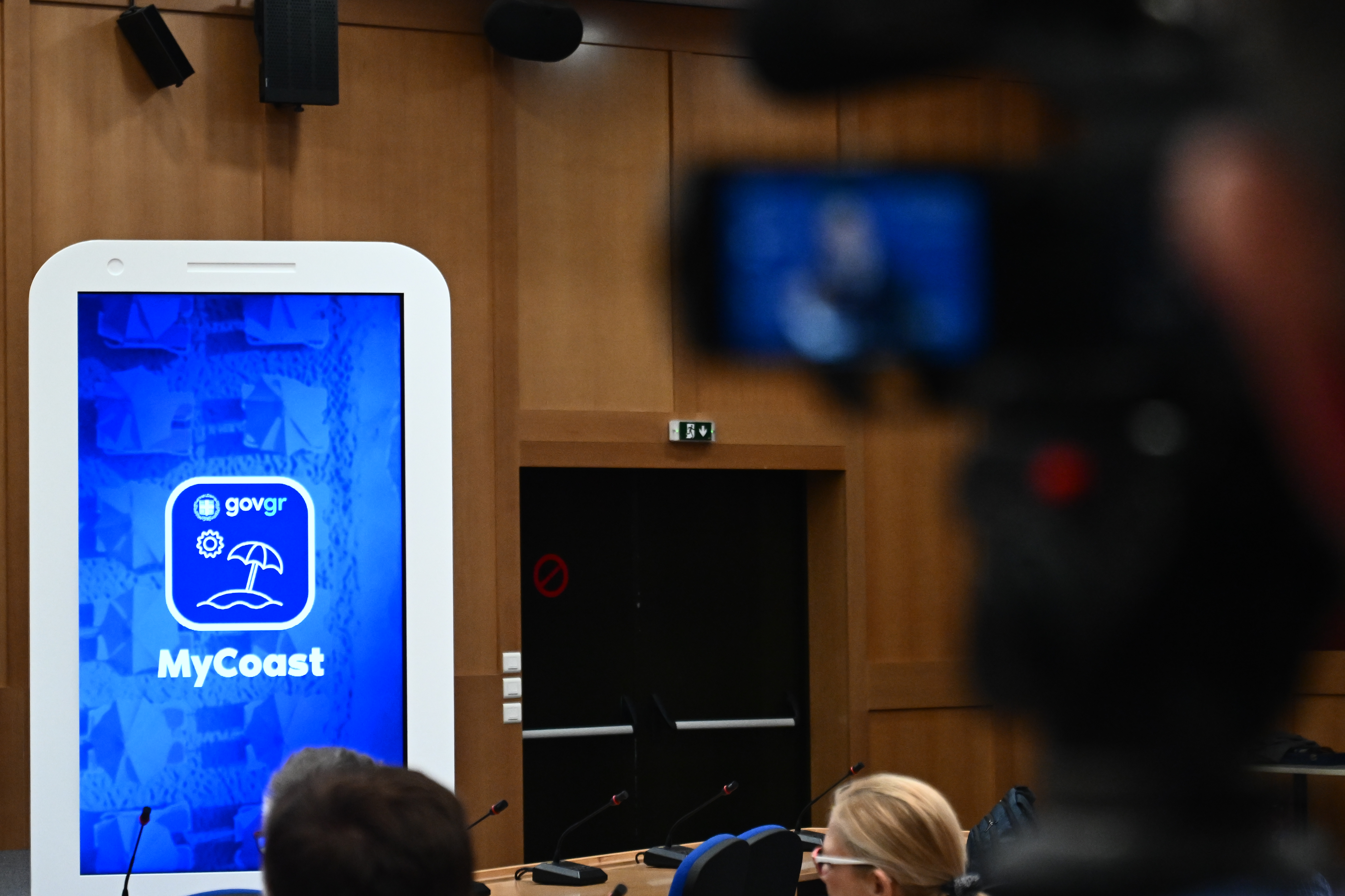 Έλεγχοι με drones και MyCoast σε πάνω από 300 παραλίες – Πρόστιμα έως 73.000 ευρώ