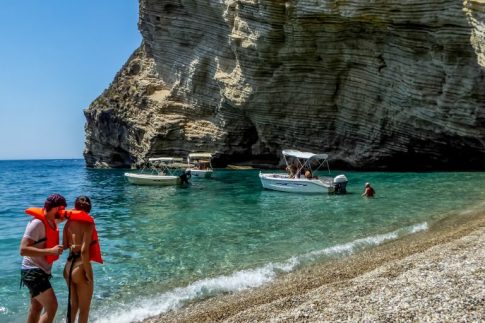 Μενδώνη: Διαμορφώνουμε ένα ευρύ και ουσιαστικό πλέγμα πολιτιστικών συνεργειών Ελλάδας – Μαρόκου, στη σύγχρονη πολιτιστική δημιουργία