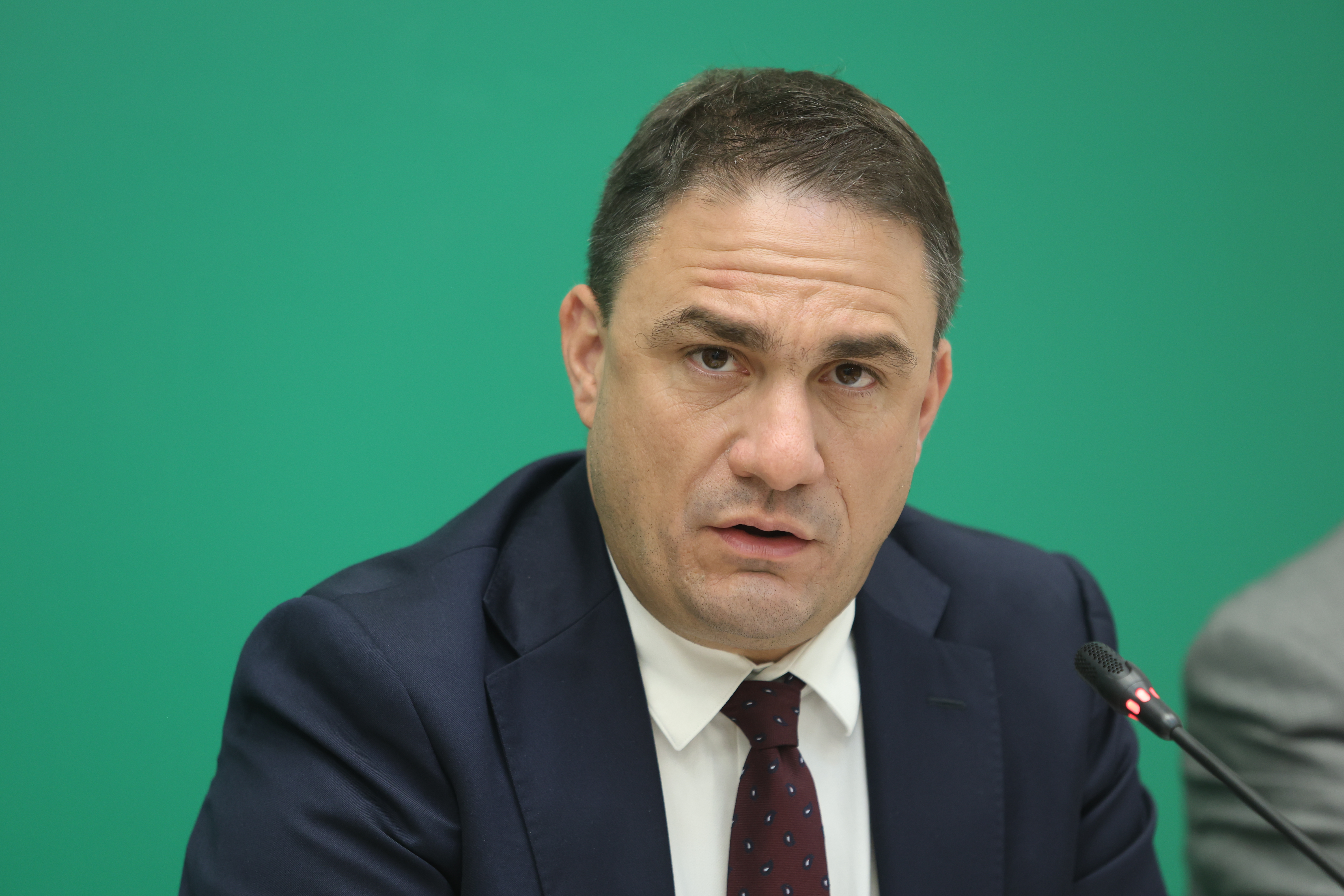 Συντάξεις χηρείας: Αντιδράσεις από την αντιπολίτευση – «Ψίχουλα» τα νέα μέτρα, λέει ο Τσουκαλάς