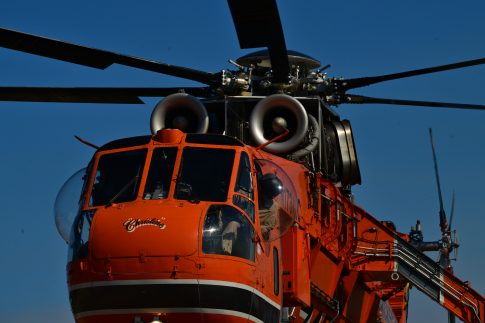 Σύμη: Σώοι επτά επιβαίνοντες σε ιστιοπλοϊκό – Έρευνες για έναν αγνοούμενο