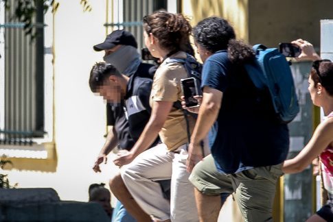 Αίτημα άρσης της αναστολής αδειών διατύπωσαν οι πυροσβέστες, επικαλούμενοι αισθητή αποκλιμάκωση της κατάστασης