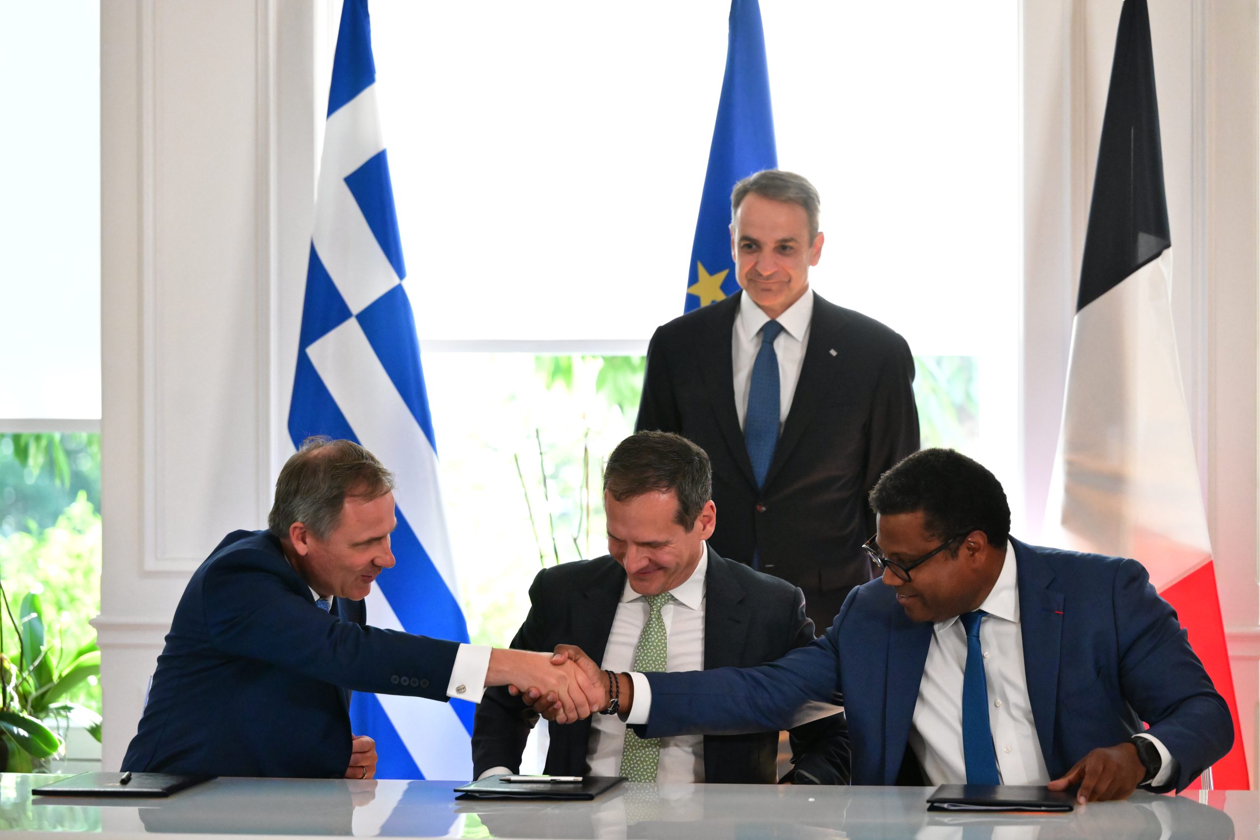 Υπεγράφη η συμφωνία για την ηλεκτρική διασύνδεση της Ελλάδας με την Κύπρο – Μητσοτάκης: «Ενώνουμε δυνάμεις για ένα ευρωπαϊκό εγχείρημα κοινού ενδιαφέροντος»