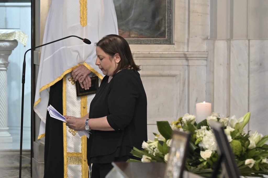Το τελευταίο «αντίο» στον μεγάλο ερμηνευτή και μουσικό Λάκη Χαλκιά