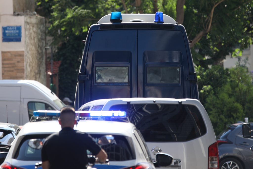 Στην Εισαγγελία η 46χρονη για την υπόθεση της Marfin μετά την έκδοσή της από τη Βρετανία