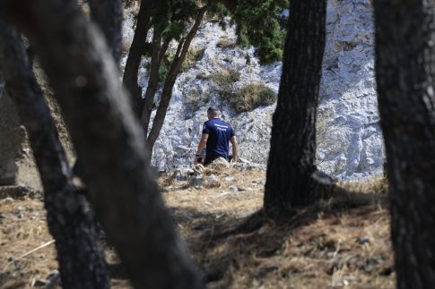 Πύραυλος έπληξε πλοίο της ADNOC στα Στενά του Ορμούζ