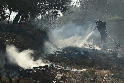Πολιτικές ανατροπές στη Βρετανία – Σε τι οφείλονται, πού οδηγούν