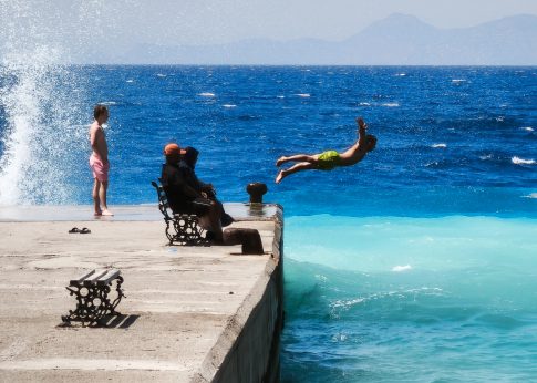 <strong>Διεθνής Επιτροπή του Ερυθρού Σταυρού: Τουλάχιστον 64 αιχμάλωτοι στρατιώτες απελευθερώθηκαν από παραστρατιωτικούς στο Σουδάν</strong>