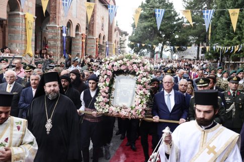 Υπό έλεγχο η φωτιά στο Κορωπί