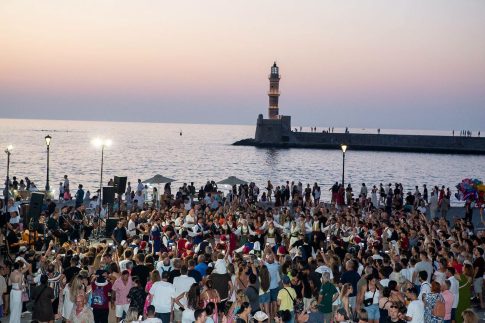 Έστελναν μεγάλες ποσότητες με ναρκωτικά στα Χανιά με δέματα, μέσα σε κουτιά παιχνιδιών – Στα ίχνη νέας εγκληματικής ομάδας οι αρχές