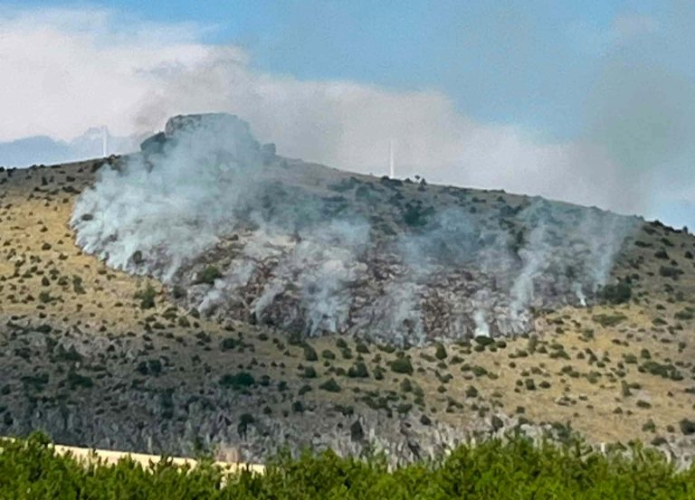 Κοζάνη: Φωτιά σε χορτολιβαδική έκταση στην Ερμακιά