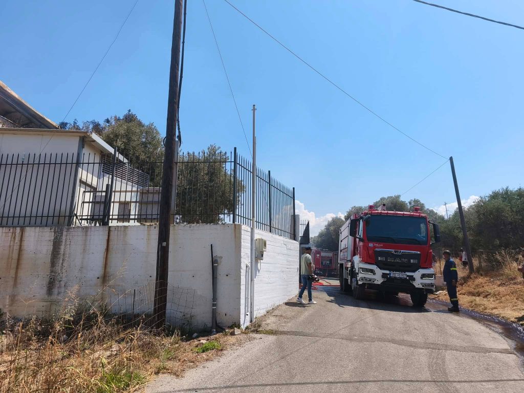 Ρέθυμνο: Φωτιά σε αποστακτήριο τσικουδιάς – Κάηκε ολοσχερώς το κτήριο
