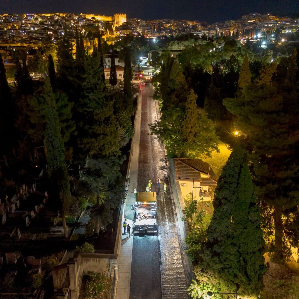 Θεσσαλονίκη: Σε 60 μέρες ολοκληρώθηκαν ασφαλτοστρώσεις σε 28 δρόμους