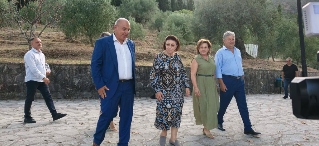 Στην Ι. Μ. του Αγίου Ιωάννη Προδρόμου στη Βομβοκού Ναυπακτίας η Λίνα Μενδώνη