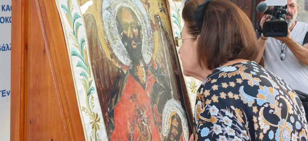 Στην Ι. Μ. του Αγίου Ιωάννη Προδρόμου στη Βομβοκού Ναυπακτίας η Λίνα Μενδώνη