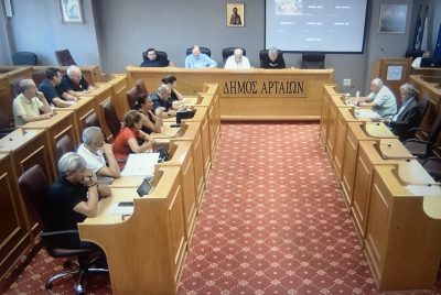 Άρτα: Πλήρη διερεύνηση της υπόθεσης για την πυρκαγιά στο ΚΥΤ Αράχθου ζητά ο Δήμος