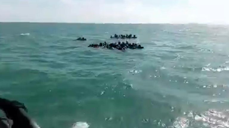 Nαυάγιο σκάφους με μετανάστες στα ανοιχτά της Τυνησίας – Tουλάχιστον 13 αγνοούμενοι