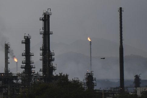 Νεπάλ: Νέα απειλή μετά την καταστροφική κατολίσθηση – Υπερχείλισε λίμνη, κάτοικοι σπεύδουν σε υψηλά σημεία λόγω <strong>υπό τον φόβο νέων πλημμυρών</strong>